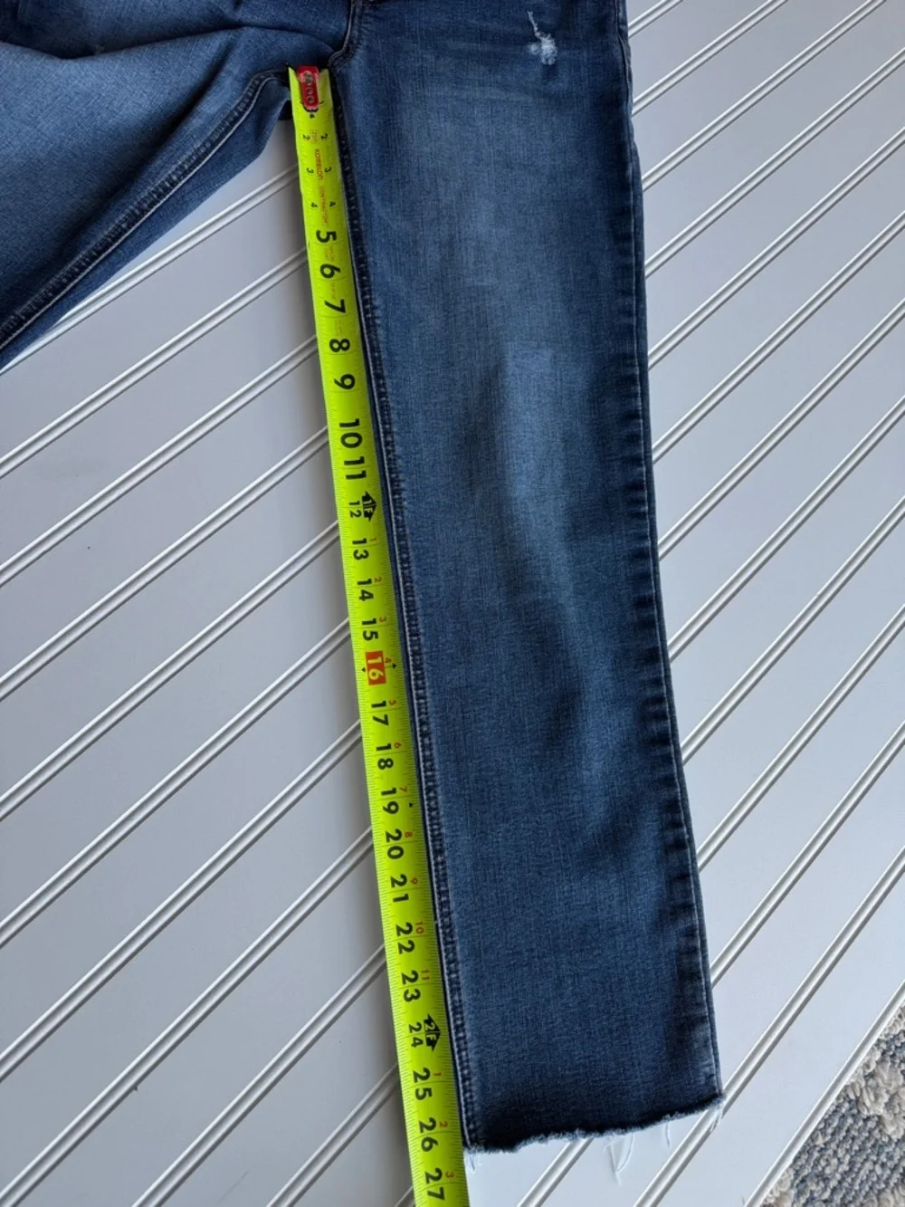 Democracy Jeans Womens 6 Blue Ab Technology Mid Rise Straight Leg Crop Fray Hem - Picture 7 of 10